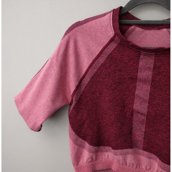 Fabletics Helena Seamless Crop Top Pink Womens Large Active Moisture Wicking - Picture 2 of 4